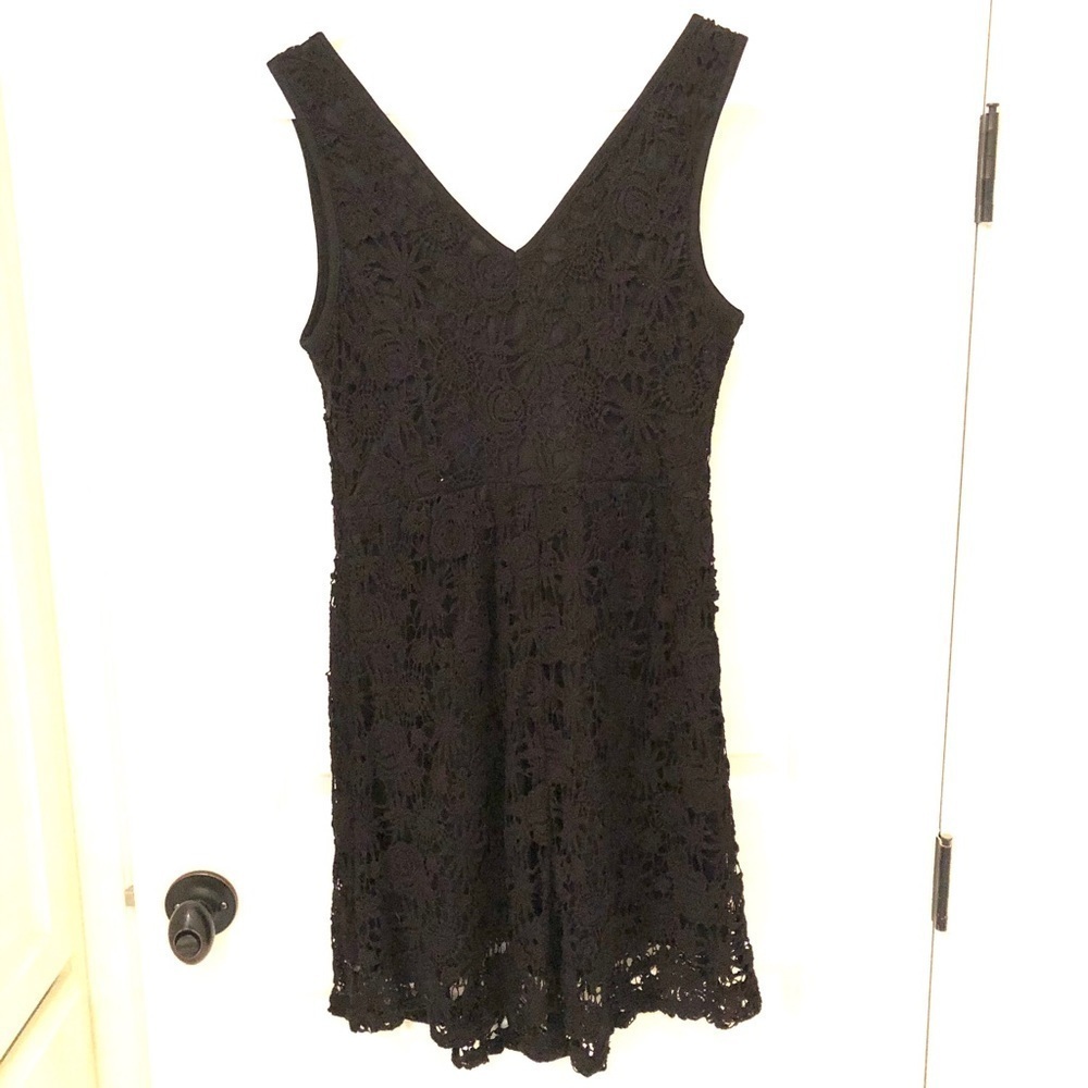 2/$30 Altar’d State - Black Sleeveless Mini Crochet Dress Size Small - Picture 5 of 6